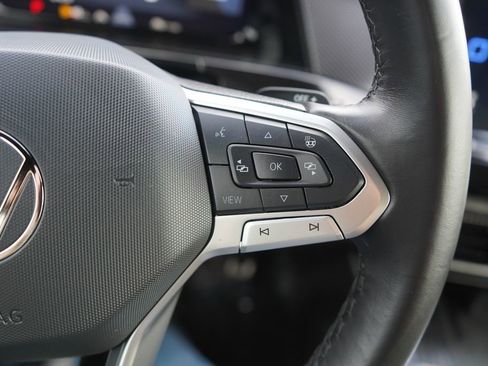 Used 2025 Volkswagen Atlas Cross Sport SEL R-Line image 33