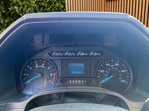 Used 2018 Ford F350 XL w/ Power Equipment Group RWD image 7