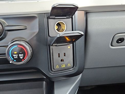 Used 2025 Ford F250 XLT w/ FX4 Off-Road Package AWD/4WD image 19