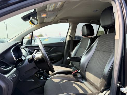 Used 2018 Buick Encore Preferred FWD image 16