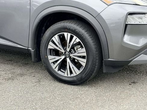 Used 2023 Nissan Rogue SV w/ SV Premium B Package FWD image 7