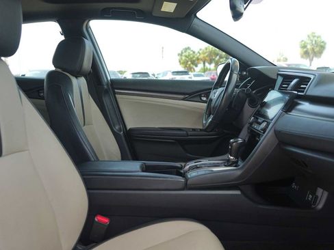 Used 2018 Honda Civic Sport Touring image 15