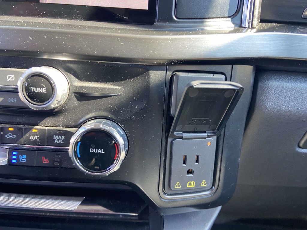 Used 2024 Ford F250 Lariat w/ Sport Appearance Package AWD/4WD image 21