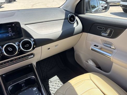 Used 2023 Mercedes-Benz GLA 250 image 30