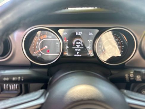 Used 2021 Jeep Wrangler Unlimited Sport AWD/4WD image 11