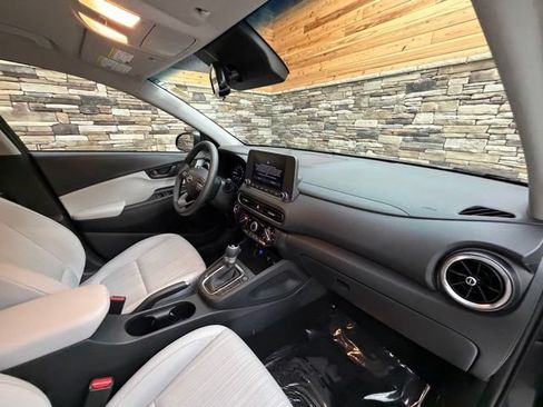 Used 2023 Hyundai Kona SEL AWD/4WD image 15