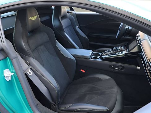 Used 2026 Aston Martin V8 Vantage Coupe RWD image 14