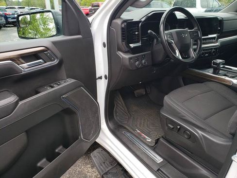 Used 2023 Chevrolet Silverado 1500 LT Trail Boss w/ Protection Package AWD/4WD image 13