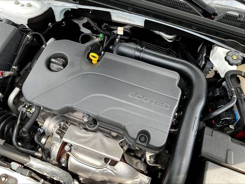 Used 2024 Chevrolet Malibu LT FWD image 31
