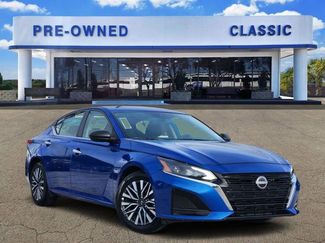 Used 2025 Nissan Altima 2.5 SV video 1