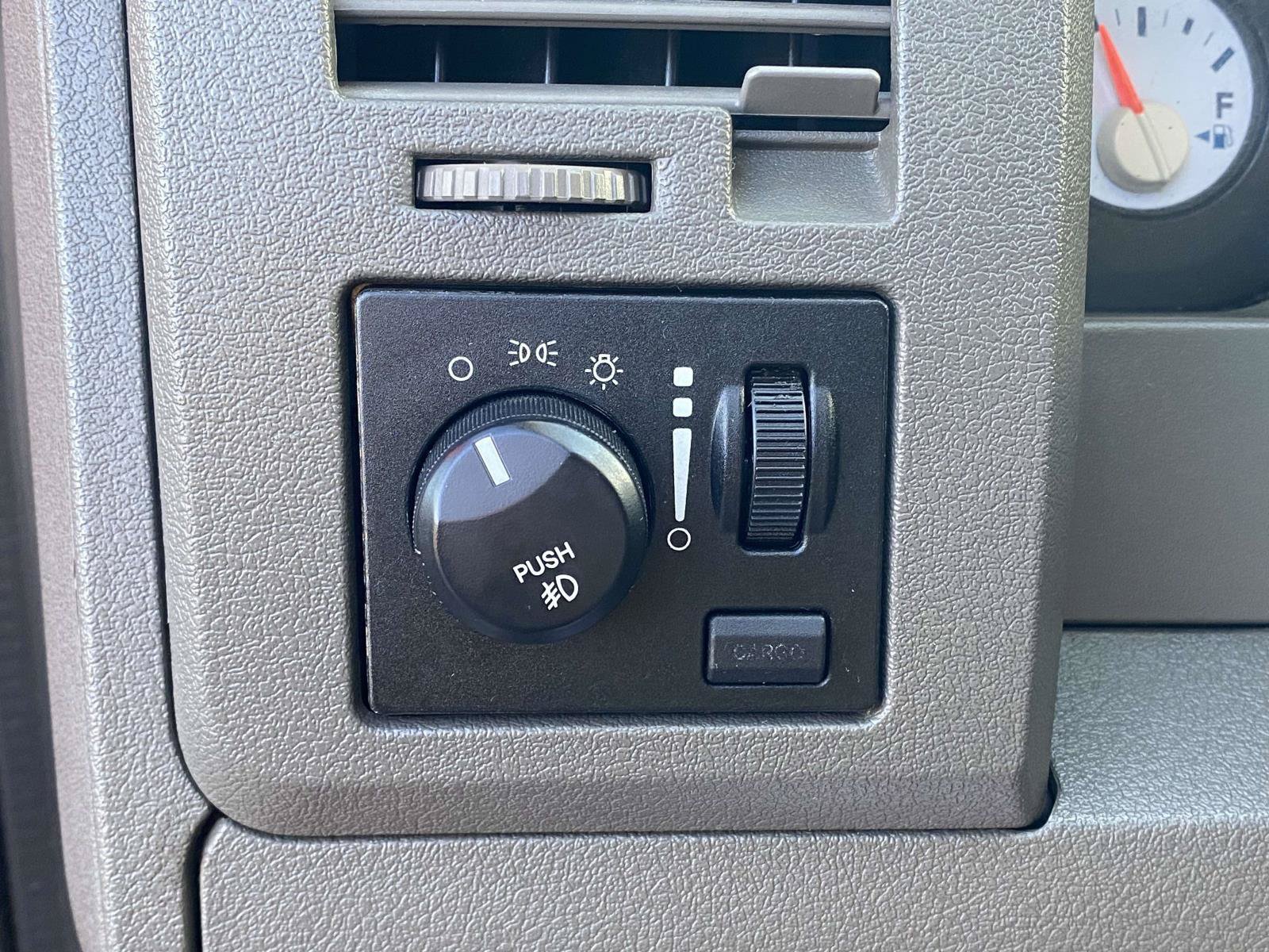 Used 2008 Dodge Ram 1500 Truck SLT RWD image 30
