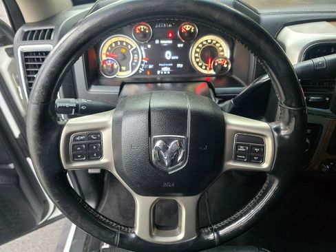 Used 2018 RAM 2500 Laramie image 29