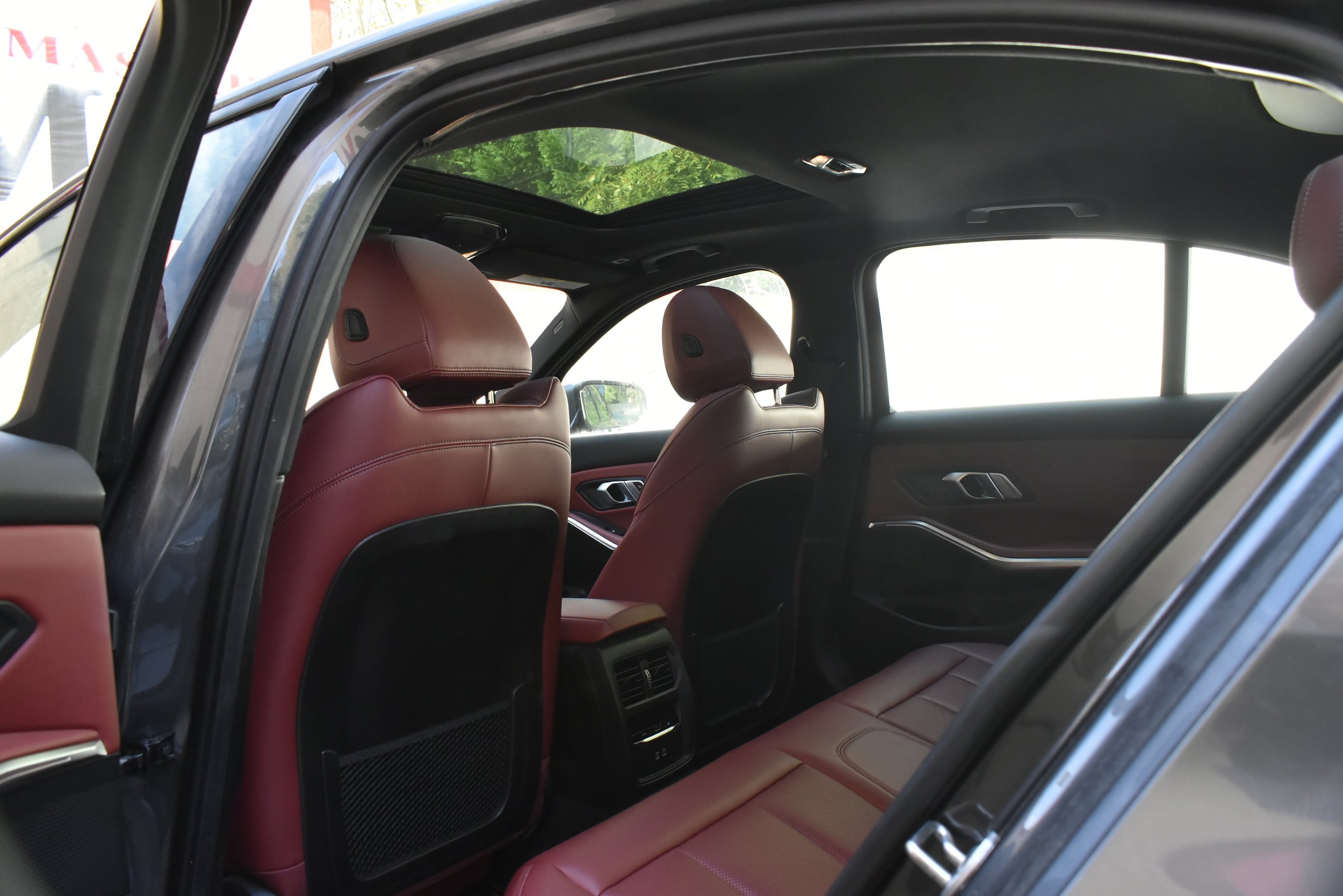 Used 2022 BMW 330i Sedan w/ M Sport Package RWD image 18