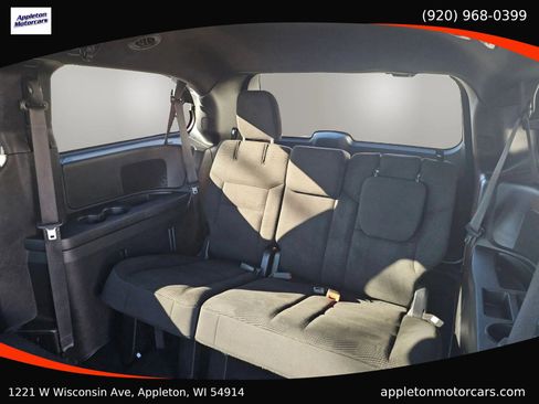 Used 2020 Dodge Grand Caravan SE image 32