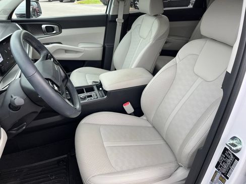 Used 2026 Kia Sorento S FWD image 6