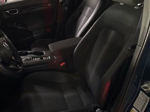 Used 2025 Honda Civic Sport image 5