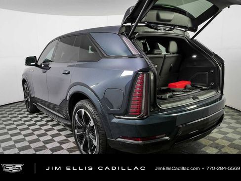 Certified 2025 Cadillac Escalade IQ Sport 1 AWD/4WD image 33