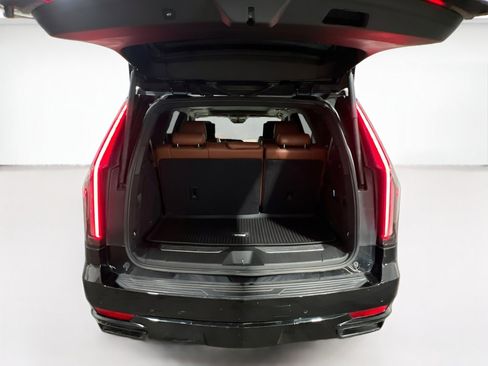 Used 2021 Cadillac Escalade Sport Platinum AWD/4WD image 22
