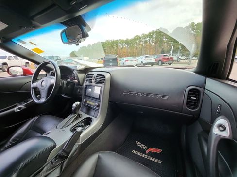Used 2007 Chevrolet Corvette Coupe image 31