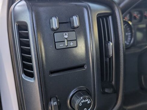Used 2015 Chevrolet Silverado 2500 W/T AWD/4WD image 15