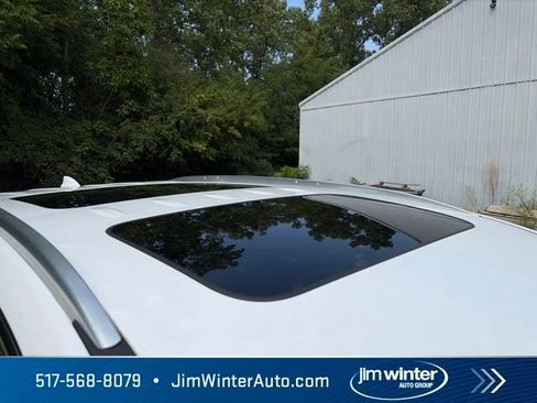 Certified 2023 Buick Enclave Essence w/ Experience Buick Package AWD/4WD image 7