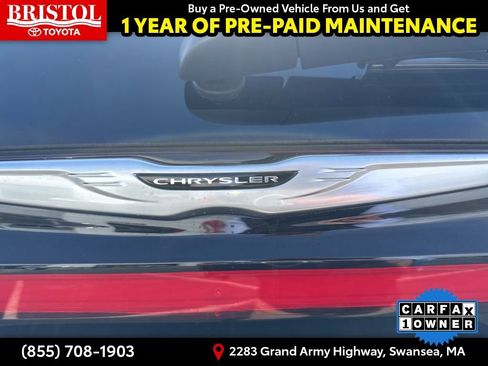 Used 2025 Chrysler Pacifica Select FWD image 13