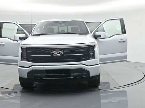 New 2025 Ford F150 Lightning Platinum w/ Dark Elements Package image 40
