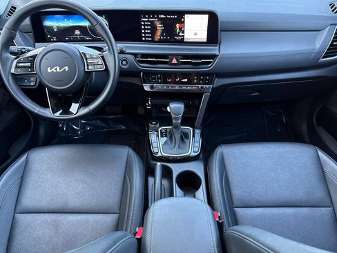 Used 2025 Kia Seltos EX AWD/4WD image 13