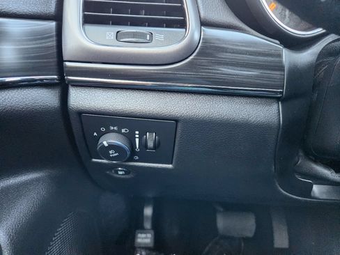 Used 2019 Jeep Grand Cherokee Limited X AWD/4WD image 21