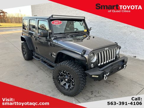 Used 2017 Jeep Wrangler Unlimited Sahara image 1