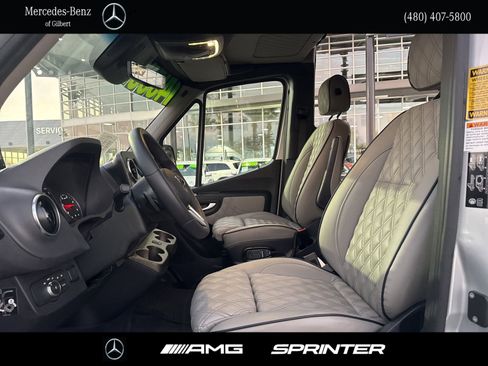 Used 2024 Mercedes-Benz Sprinter 3500 image 17