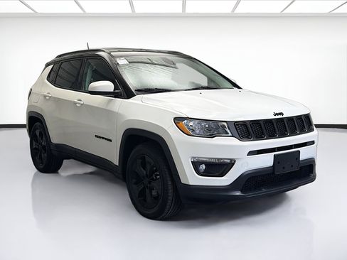 Used 2019 Jeep Compass Altitude image 3