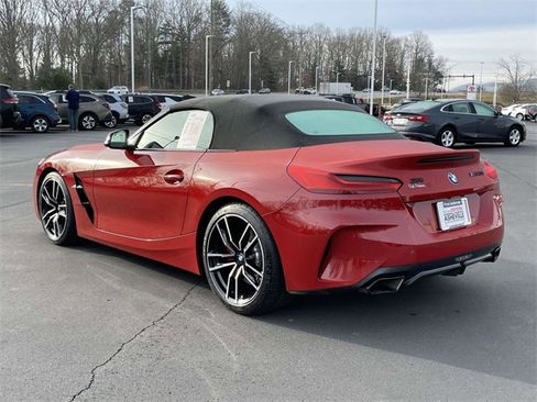 Used 2022 BMW Z4 M40i w/ Premium Package image 3