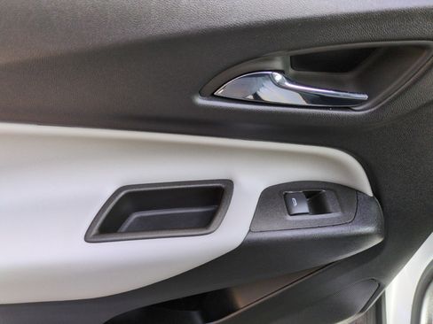 Used 2023 Chevrolet Equinox LS w/ Driver Confidence II Package image 32