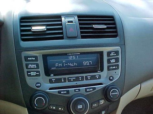 Used 2006 Honda Accord EX-L image 26