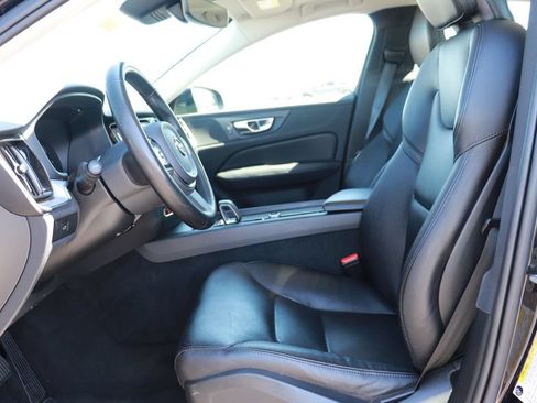 Used 2024 Volvo S60 B5 Core FWD image 12