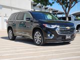 Used 2021 Chevrolet Traverse Premier image 2
