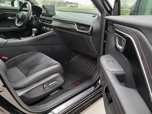 Used 2025 Acura ADX A-Spec AWD/4WD image 8