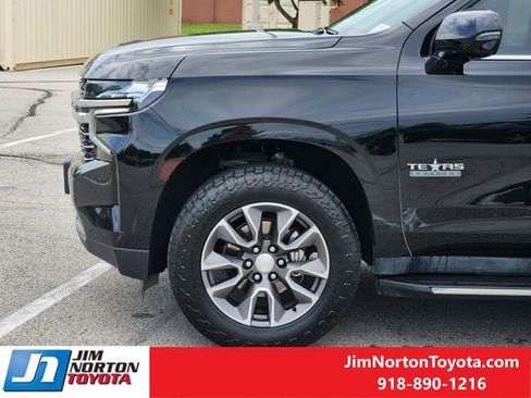 Used 2022 Chevrolet Tahoe LT w/ Luxury Package AWD/4WD image 9