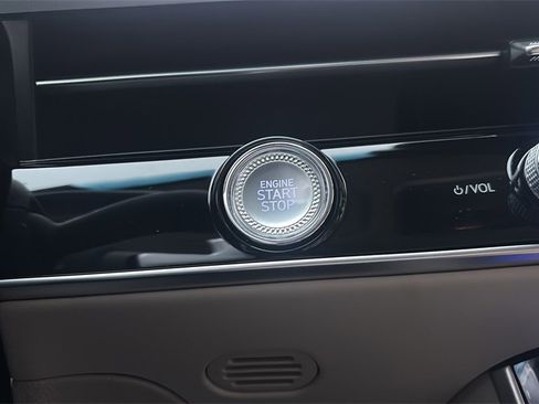 New 2026 Genesis GV70 2.5T Advanced image 26