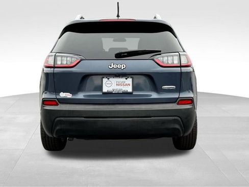 Used 2020 Jeep Cherokee Latitude w/ Cold Weather Group image 4