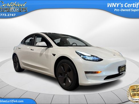 Used 2023 Tesla Model 3 Standard Range RWD image 3