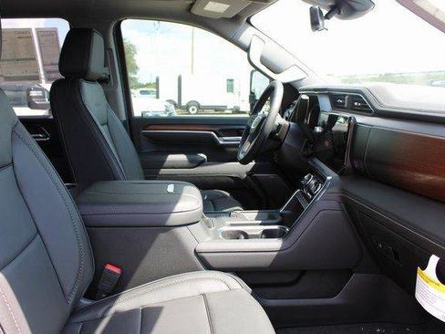 New 2025 GMC Sierra 2500 Denali w/ Technology Package image 15