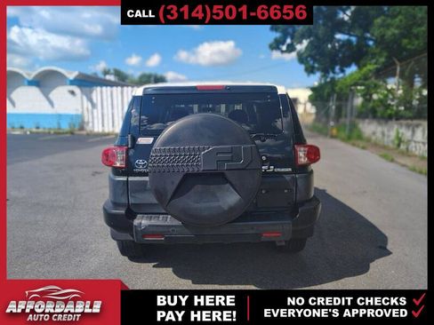 Used 2007 Toyota FJ Cruiser 2WD image 4