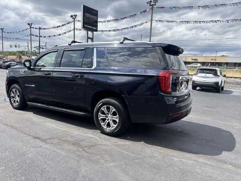 Used 2021 GMC Yukon XL SLE AWD/4WD image 6