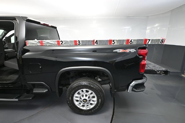 Used 2025 Chevrolet Silverado 2500 LT w/ Convenience Package AWD/4WD image 29