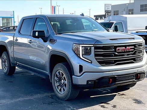 Used 2024 GMC Sierra 1500 AT4 w/ Technology Package AWD/4WD image 1
