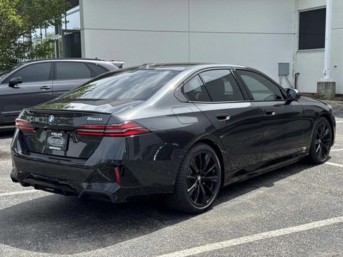 Used 2026 BMW 550e xDrive w/ Executive Package AWD/4WD image 5
