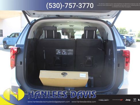 New 2026 Kia Carnival EX image 10