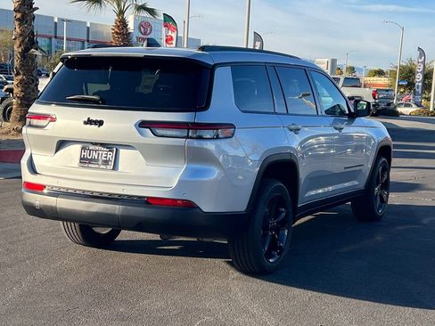 New 2025 Jeep Grand Cherokee L Altitude image 6
